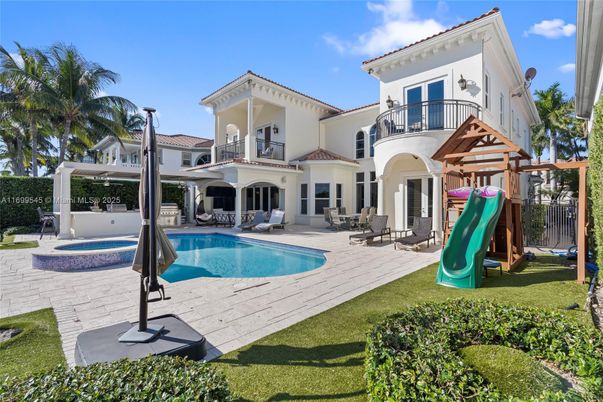 Backyard, Exterior, Playground, Pool