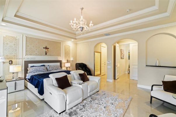Bedroom, Chandelier, Interior, Recessed Lighting