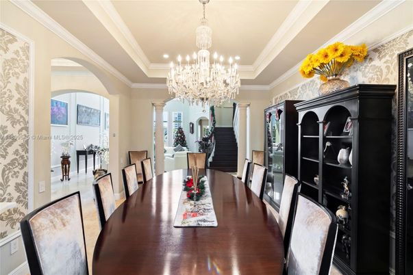 Chandelier, Dining room, Interior, Recessed Lighting
