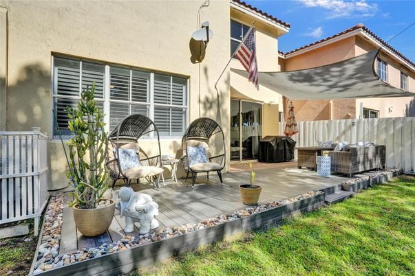 Backyard, Exterior