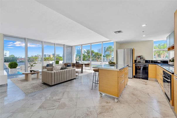 Interior, Kitchen, Living room, Recessed Lighting, Stainless Steel Appliances