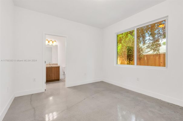 Bathroom, Empty room, Interior