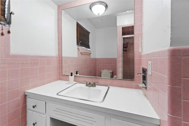 Bathroom, Interior