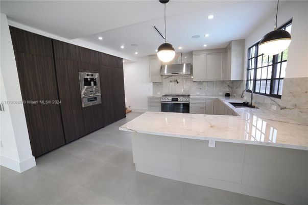 Interior, Kitchen, Pendant Lights, Recessed Lighting, Stainless Steel Appliances