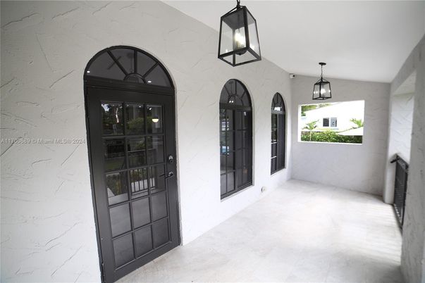 Exterior, Pendant Lights