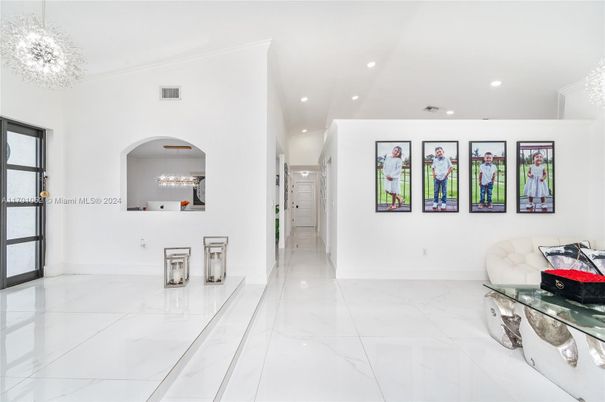 Chandelier, Interior, Marble, Recessed Lighting