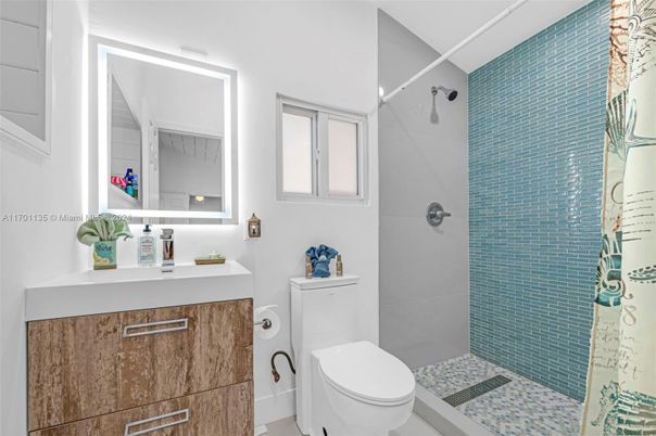 Bathroom, Interior