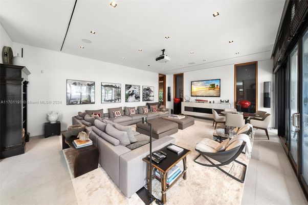 Dining room, Interior, Living room, Recessed Lighting