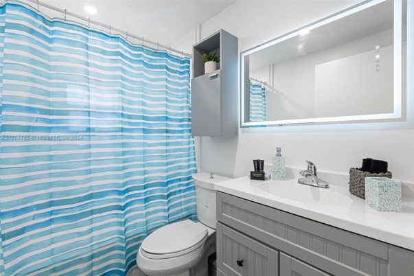 Bathroom, Interior