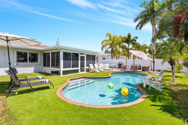 Backyard, Exterior, Pool