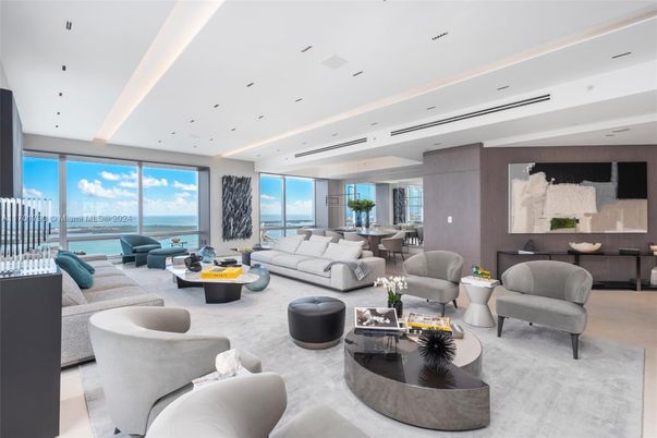 Dining room, Interior, Living room, Recessed Lighting, Water