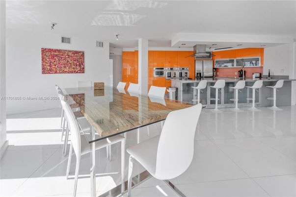 Dining room, Interior, Kitchen, Stainless Steel Appliances