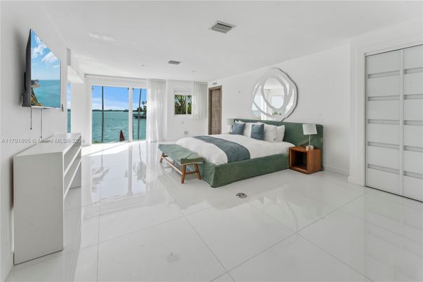 Bedroom, Interior, Water