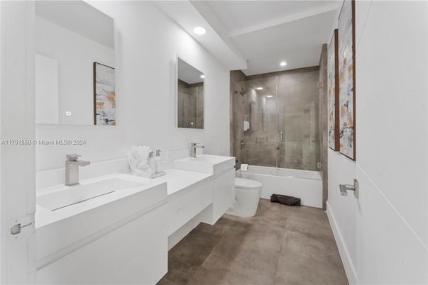 Bathroom, Dual Sink Vanities, Glass Shower, Interior, Recessed Lighting