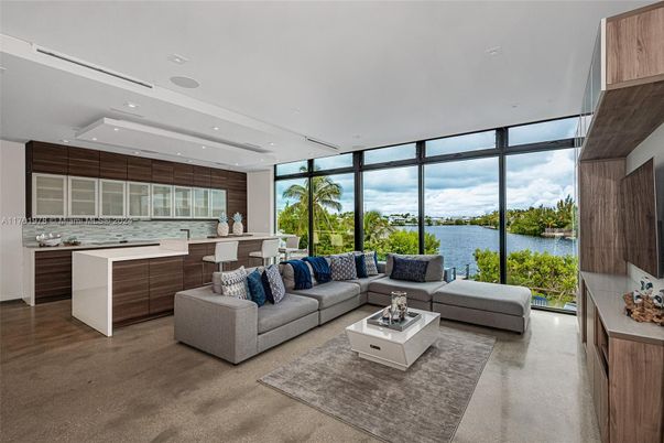 Interior, Kitchen, Living room, Recessed Lighting, Water
