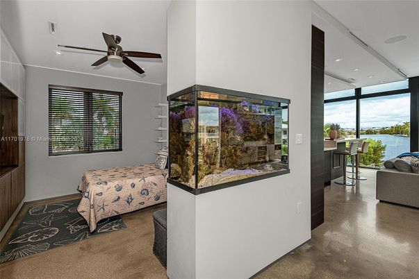 Bedroom, Interior, Recessed Lighting, Water