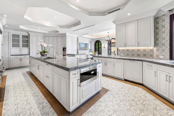 Chandelier, Interior, Kitchen, Pendant Lights, Recessed Lighting, Stainless Steel Appliances