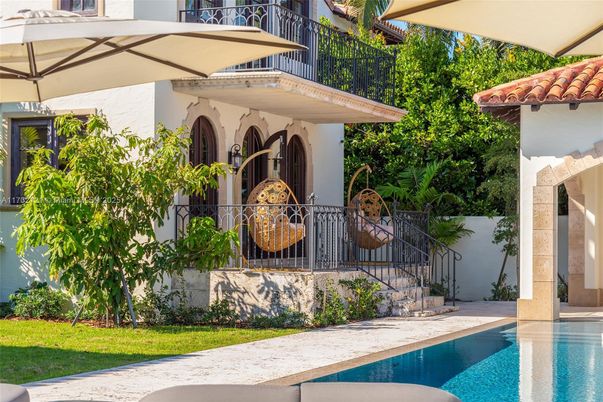 Exterior, Facade, Pool, Spanish Mediterranean