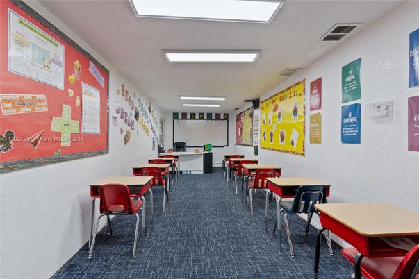 Dining room, Interior, Recessed Lighting