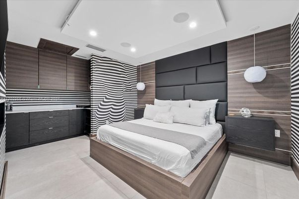 Bedroom, Interior, Pendant Lights, Recessed Lighting