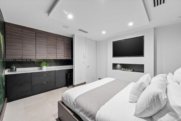 Bedroom, Fireplace, Interior, Recessed Lighting