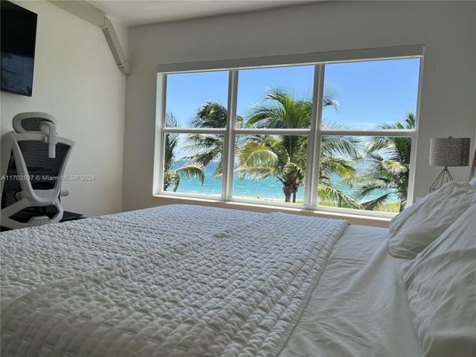 Bedroom, Interior, Water
