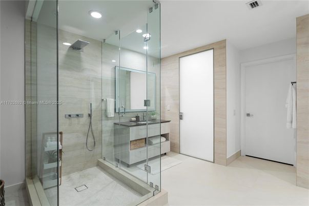 Bathroom, Glass Shower, Interior, Pendant Lights, Recessed Lighting