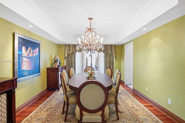 Chandelier, Dining room, Interior, Recessed Lighting, Wood Texture Flooring