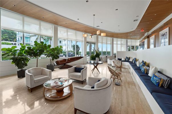 Interior, Living room, Pendant Lights, Recessed Lighting, Wooden Ceilings, Wood Texture Flooring