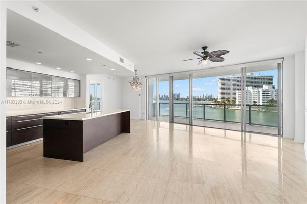 Chandelier, Interior, Kitchen, Recessed Lighting, Water