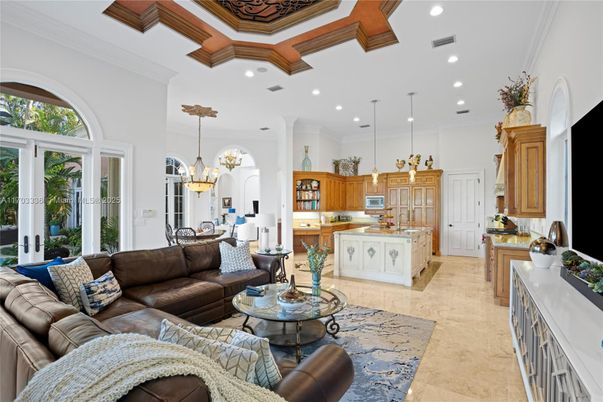 Chandelier, Dining room, Interior, Kitchen, Living room, Pendant Lights, Recessed Lighting, Stainless Steel Appliances