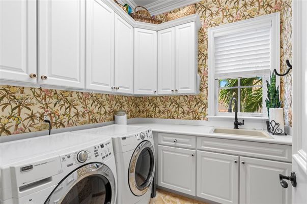 Interior, Washer