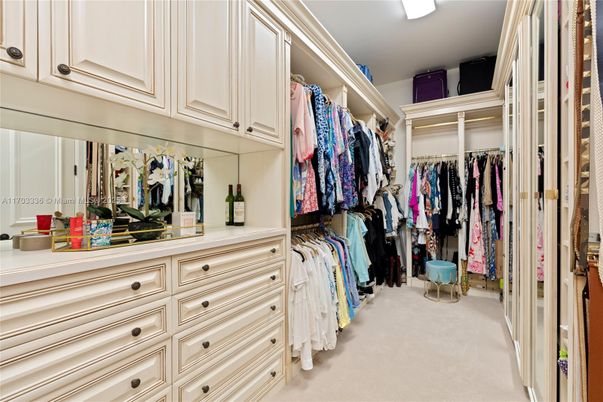 Interior, Walk-in Closets