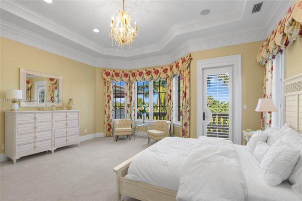 Bedroom, Chandelier, Interior, Recessed Lighting
