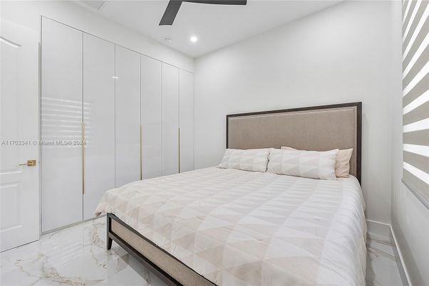 Bedroom, Interior, Marble, Recessed Lighting