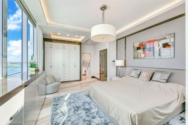 Bedroom, Interior, Pendant Lights, Recessed Lighting, Wood Texture Flooring