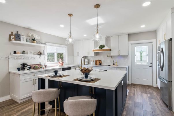 Interior, Kitchen, Pendant Lights, Recessed Lighting, Wood Texture Flooring