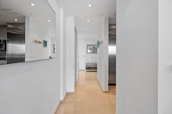 Interior, Recessed Lighting, Stainless Steel Appliances