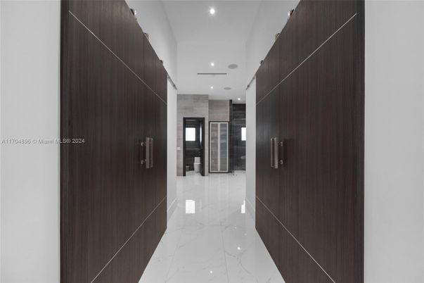 Interior, Marble, Recessed Lighting, Wooden Walls