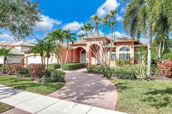 Backyard, Exterior, Facade, Mediterranean
