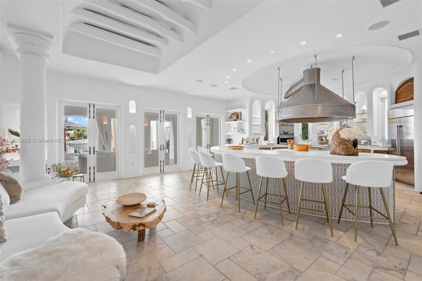 Dining room, Interior, Kitchen, Pendant Lights, Recessed Lighting, Stainless Steel Appliances