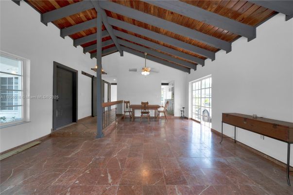Dining room, Interior, Pendant Lights, Wooden Beams