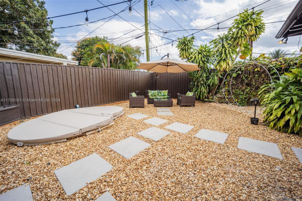 Backyard, Exterior