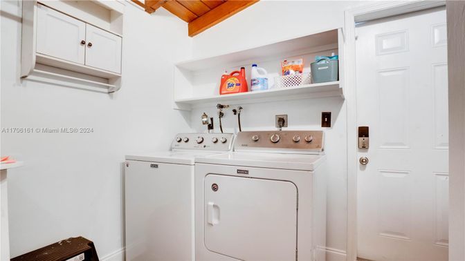 Interior, Utility Closets, Washer