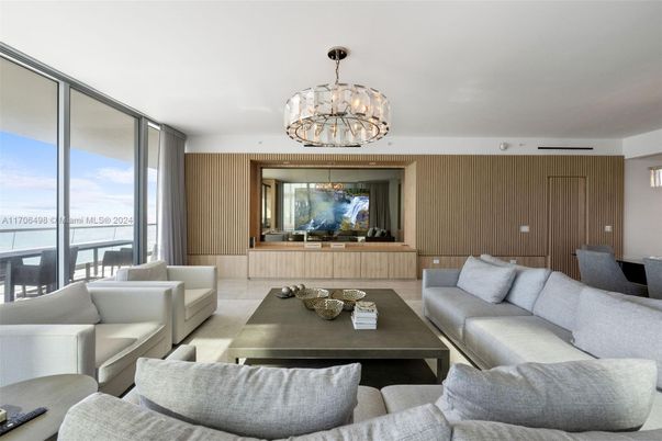 Chandelier, Interior, Living room
