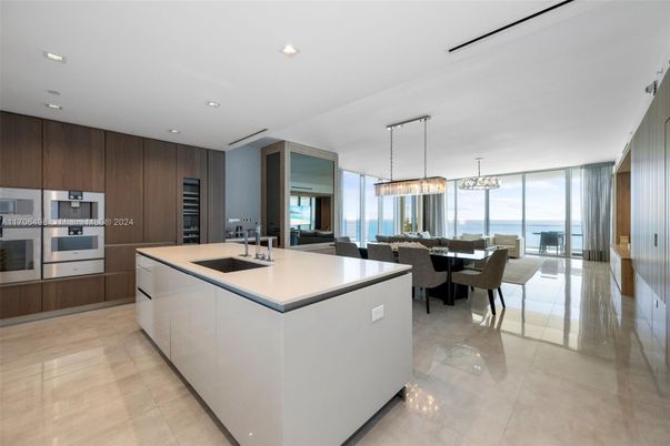 Chandelier, Dining room, Interior, Kitchen, Pendant Lights, Recessed Lighting, Water