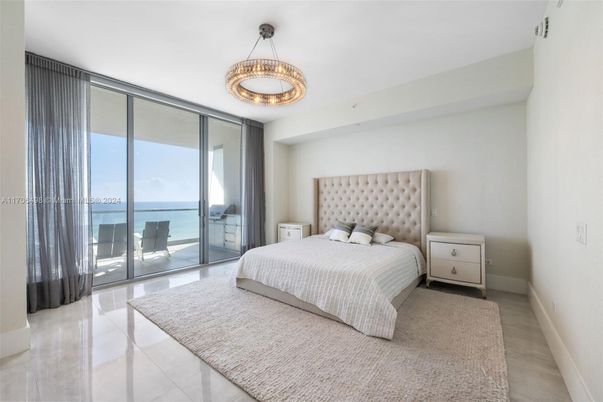 Bedroom, Interior, Water