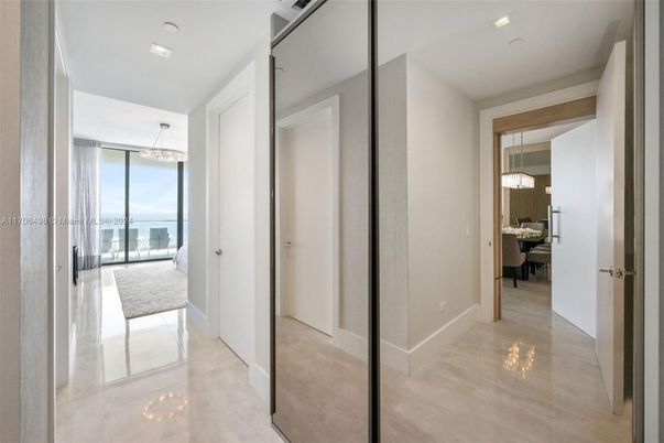 Chandelier, Interior, Pendant Lights, Recessed Lighting