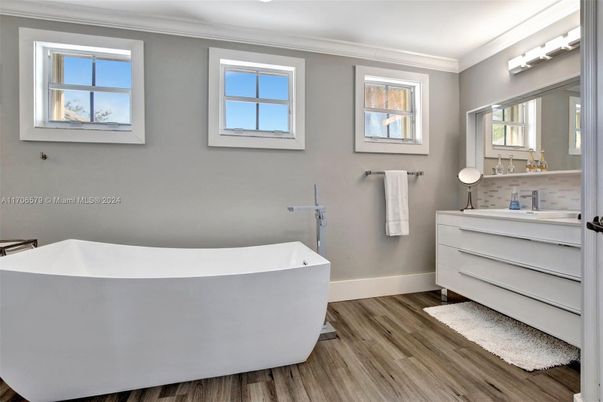 Bathroom, Free Standing Baths, Interior, Wood Texture Flooring