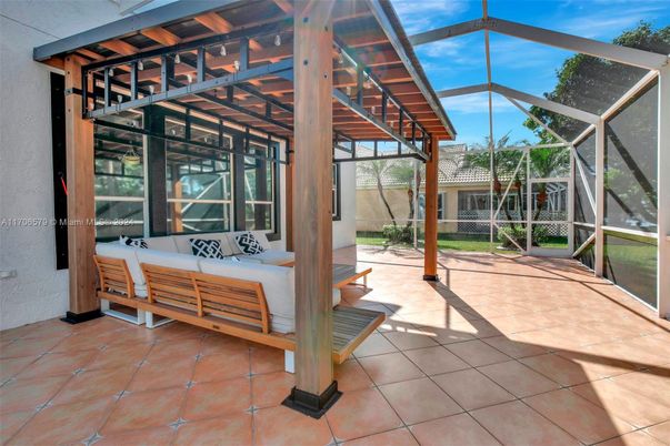 Glass Ceilings, Interior, Sun Room